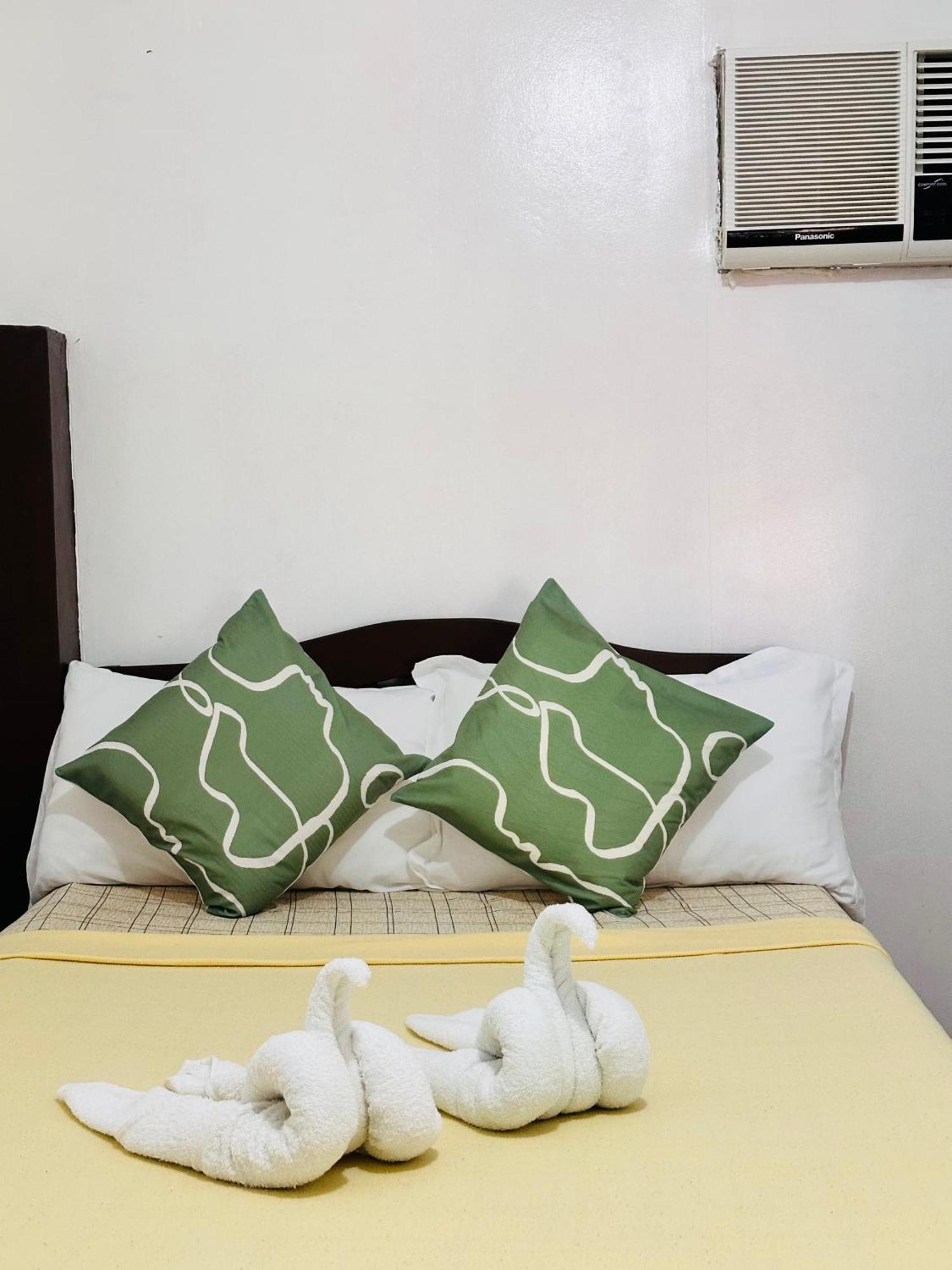 Bed and Breakfast Amancio's Balai Puerto Princesa Exterior foto